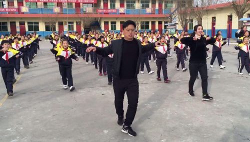 Online, offline and in line: Chinese schoolchildren learn the shuffle
